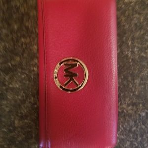 Micheal Kors wallet